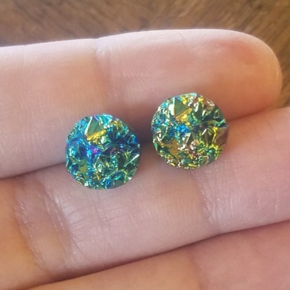 Jewelry - NWOT Metallic Blue Druzy Studs